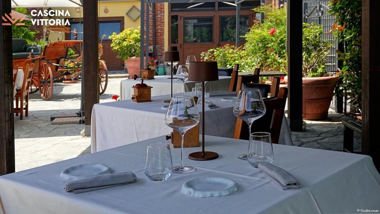 Cascina Vittoria Restaurant Lab & Rooms Rognano Exterior foto