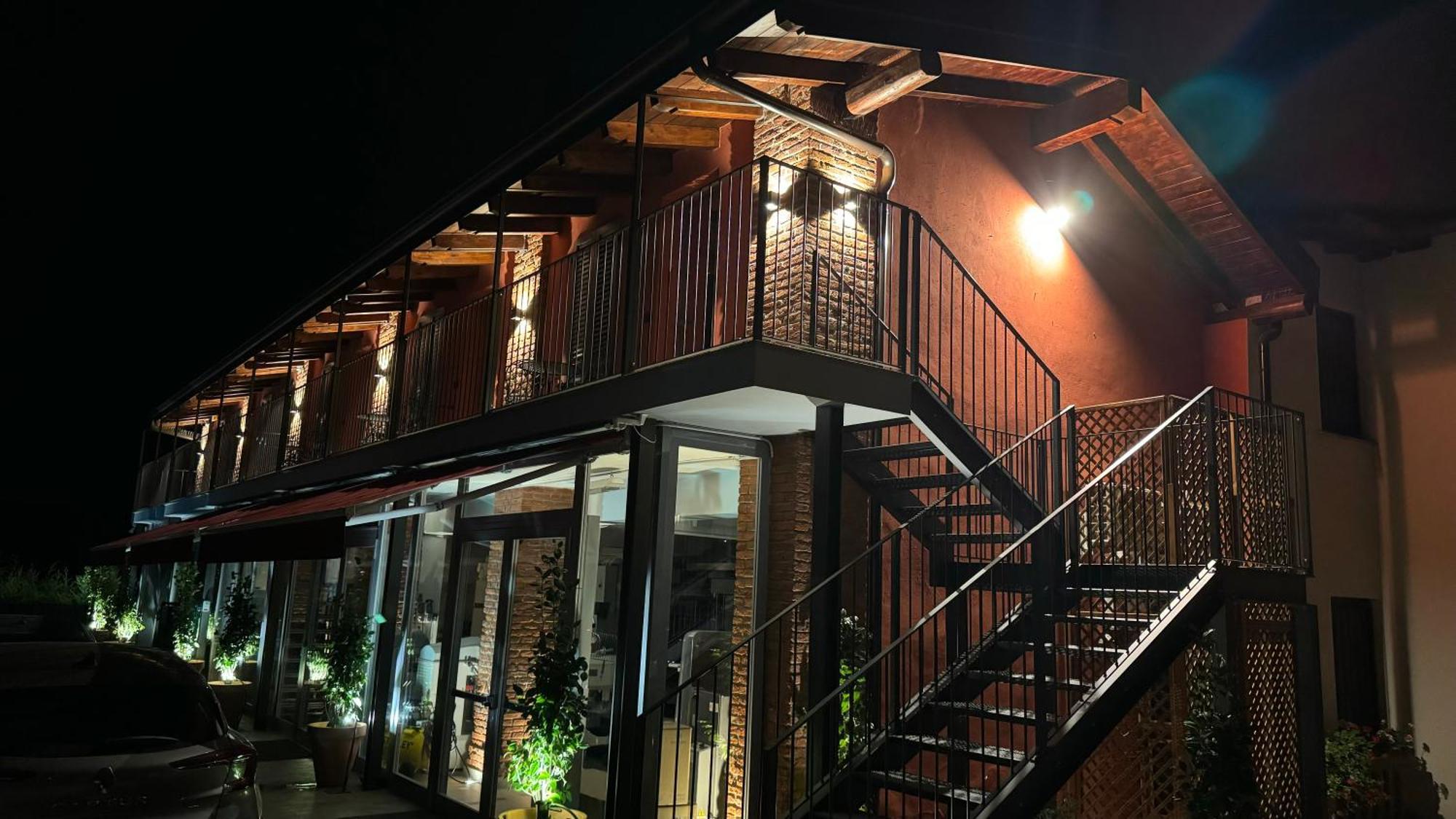 Cascina Vittoria Restaurant Lab & Rooms Rognano Exterior foto